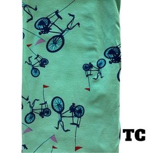 LuLaRoe Buttery Soft Leggings